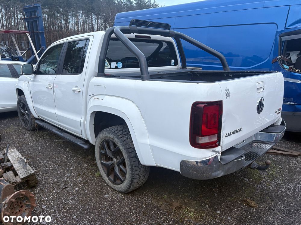 Volkswagen Amarok 3.0 V6 TDi 4MOTION Highline - 3