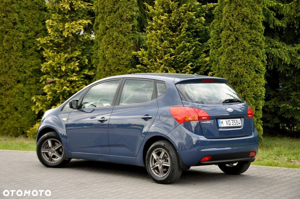 Kia Venga - 13