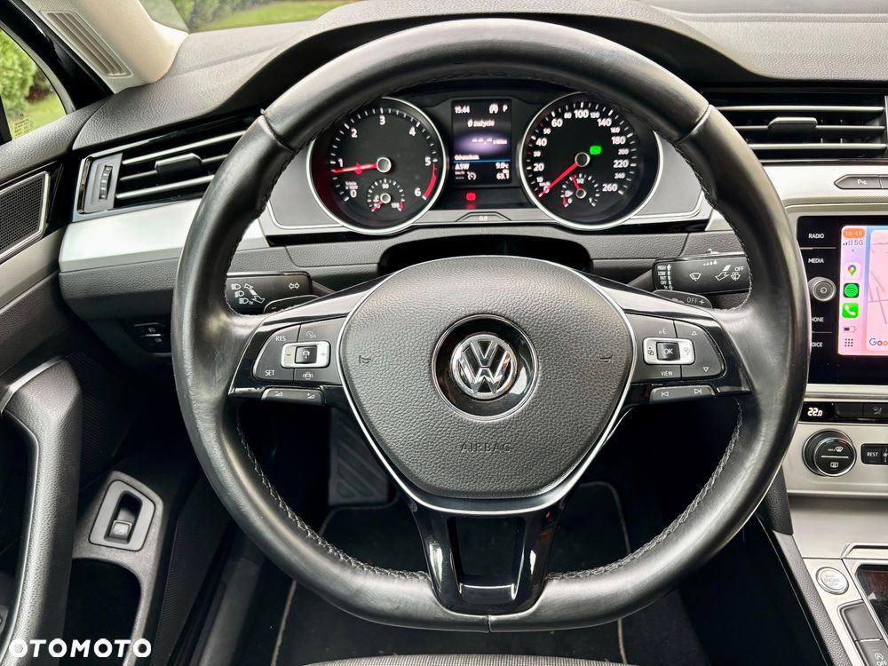 Volkswagen Passat 2.0 TDI SCR Comfortline DSG - 19