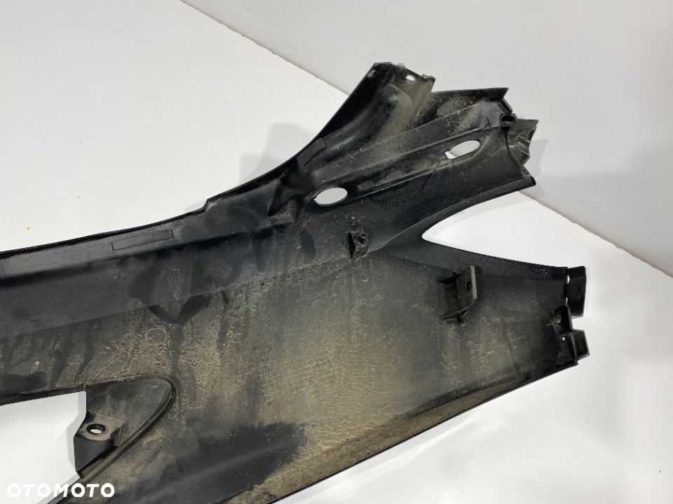 Boczek tył prawy Suzuki Burgman 125   13-17R - 6