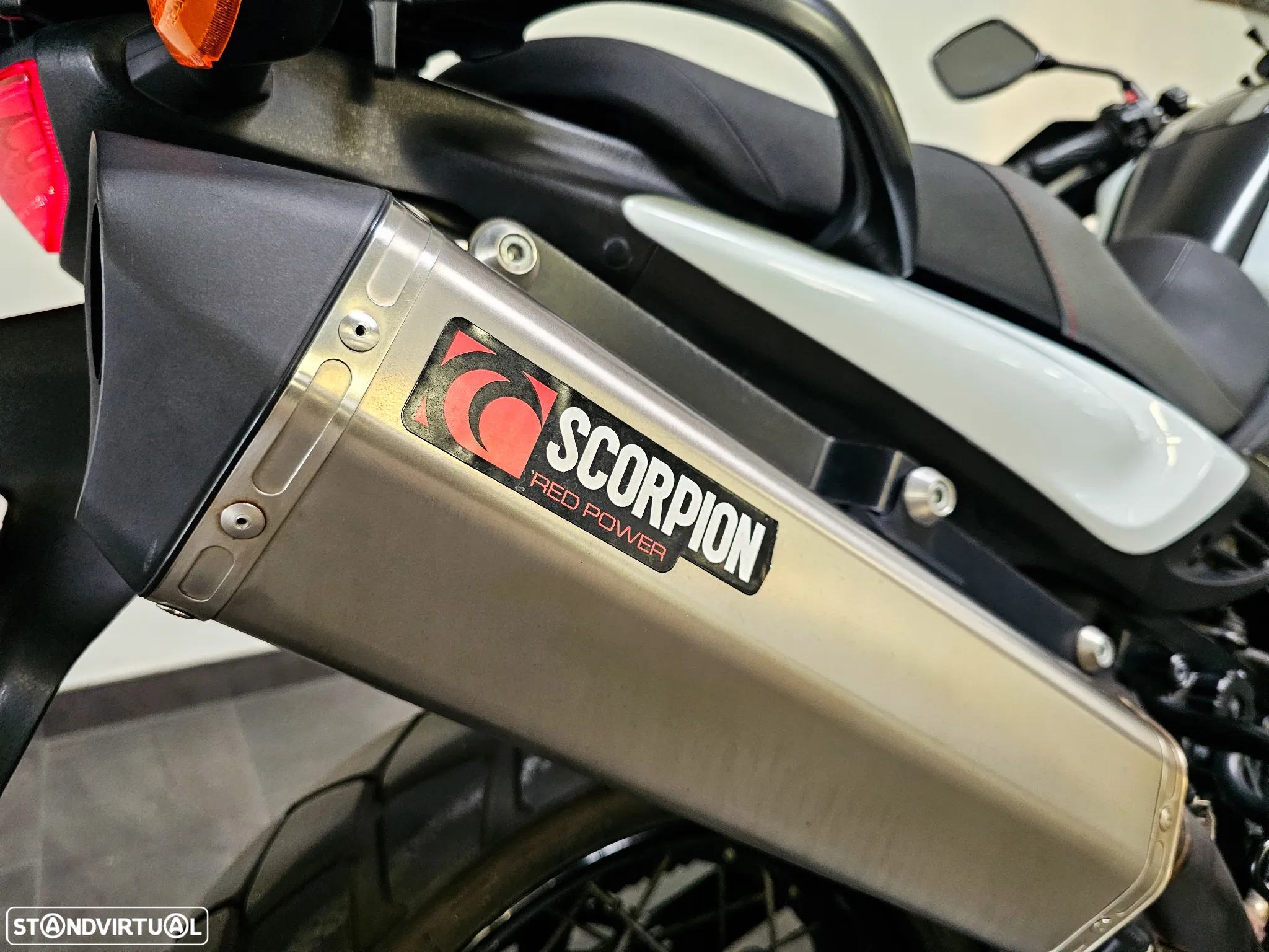 Suzuki DL V-Strom 650 - 23