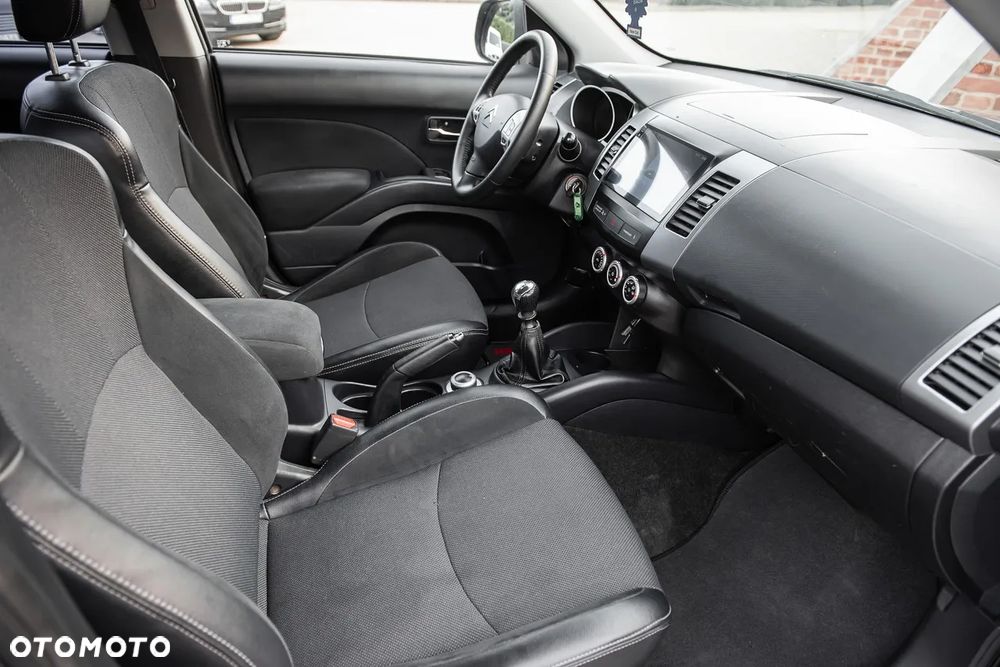 Citroën C-Crosser 2.2 HDi Exclusive - 29