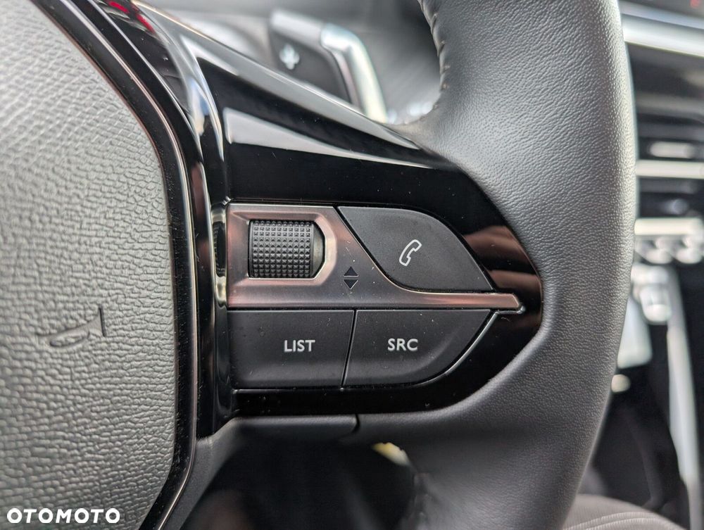 Peugeot 2008 - 19