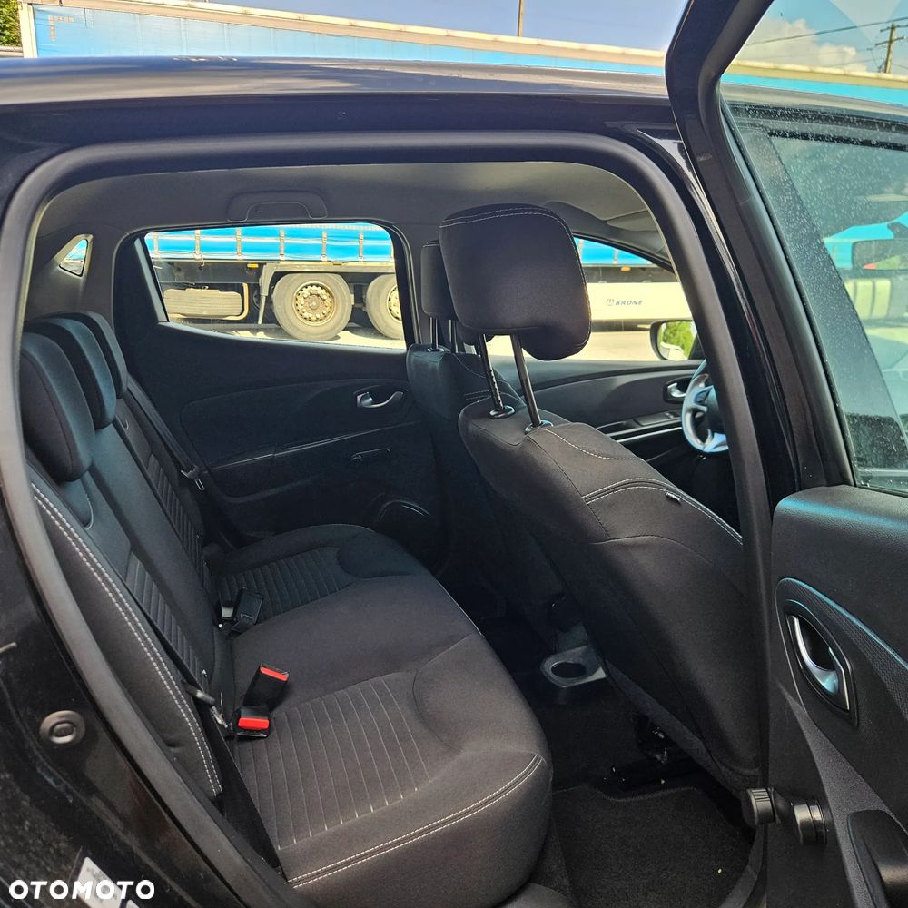 Renault Clio 1.2 16V 75 LIMITED - 14