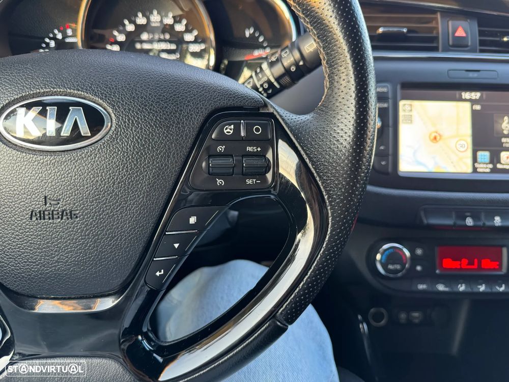 Kia Ceed SW 1.6 CRDi GT Line - 28