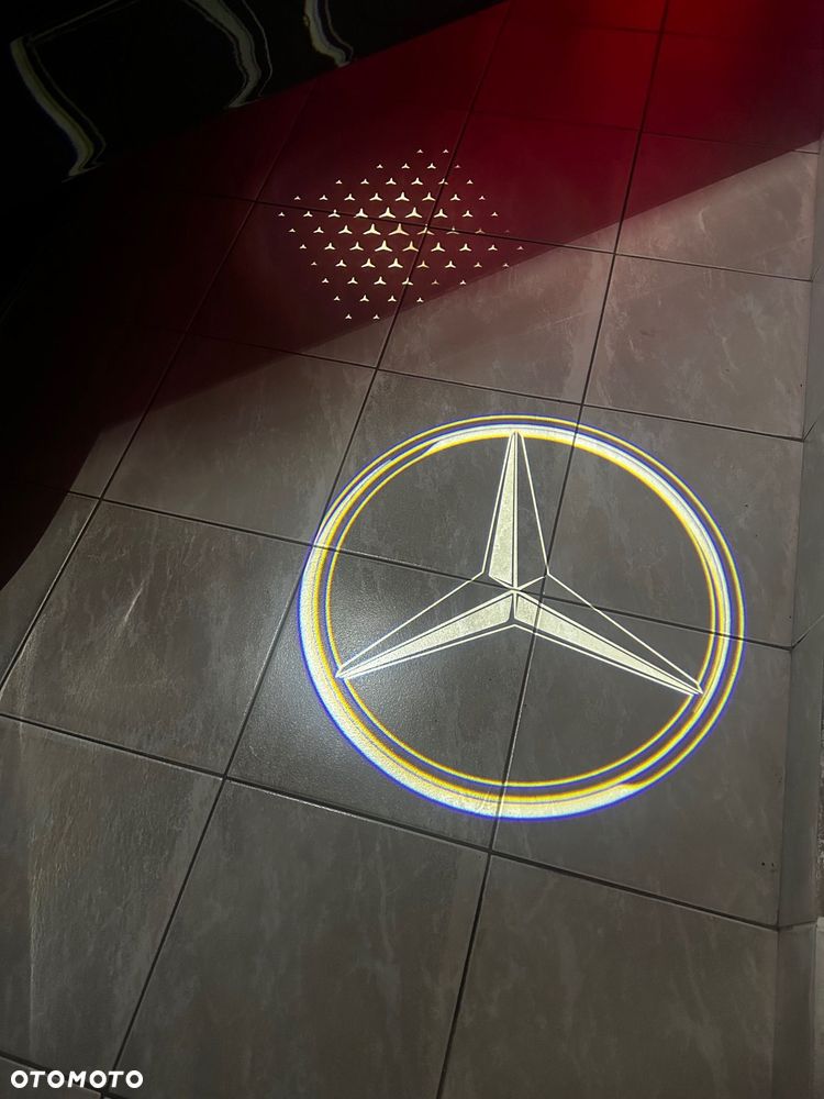 Mercedes-Benz GLC - 25