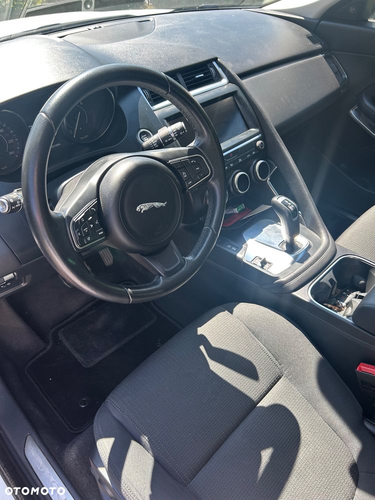 Jaguar E-Pace - 9