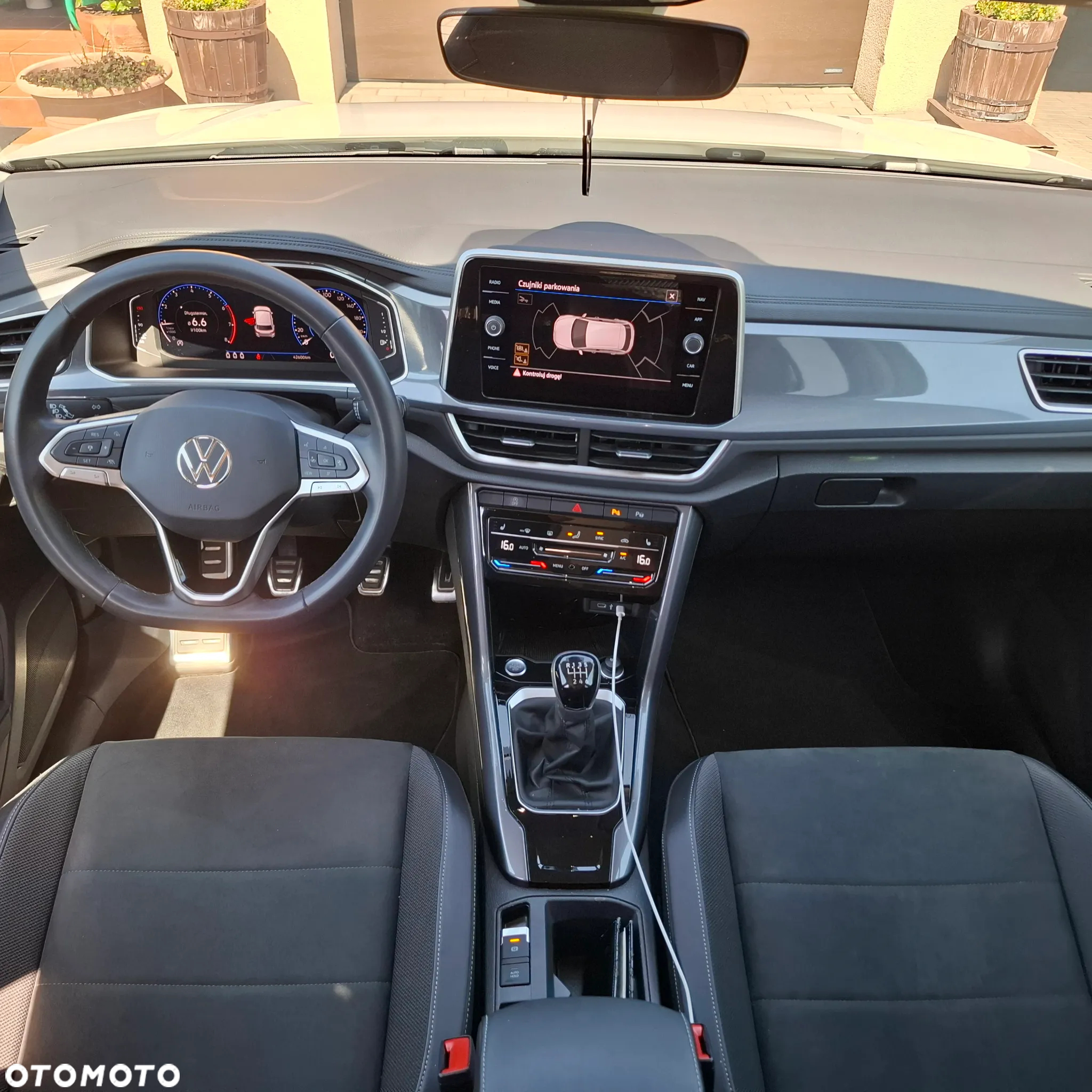 Volkswagen T-Roc 1.5 TSI Style - 6
