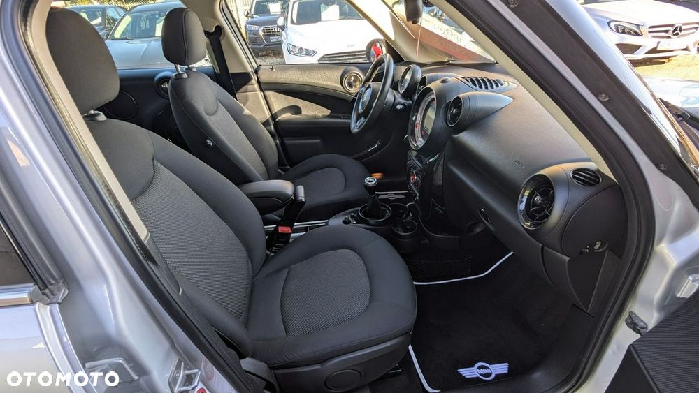MINI Countryman One D - 19