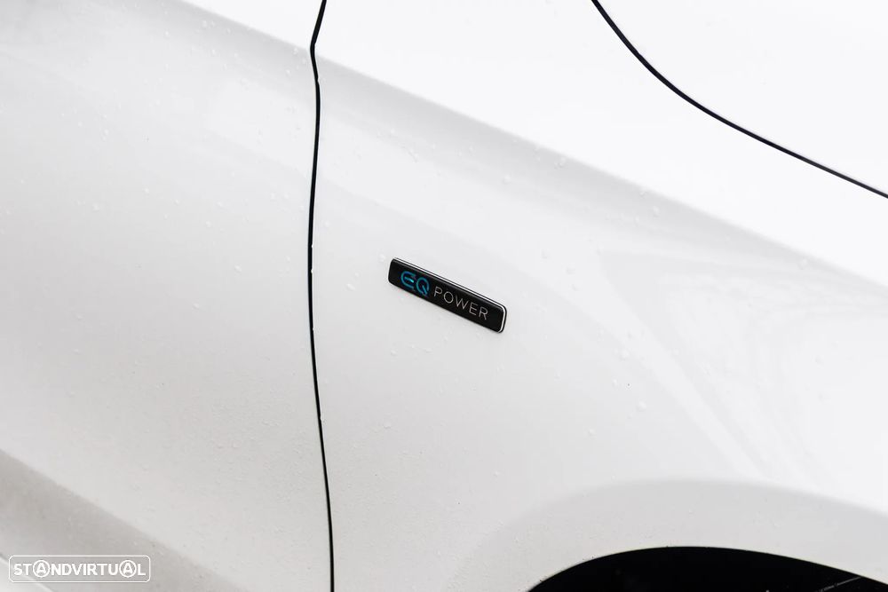 Mercedes-Benz A 250 e 8G-DCT AMG Line - 12