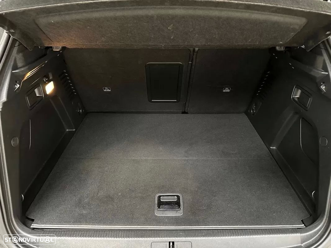 Peugeot 3008 1.6 Hybrid GT Line e-EAT8 - 12