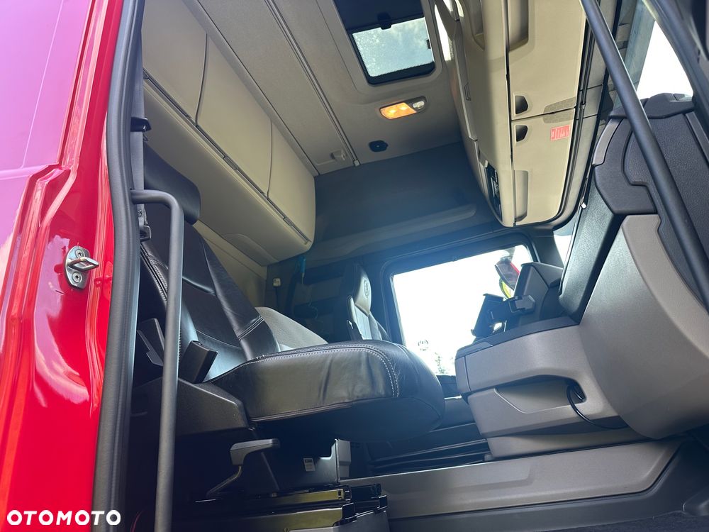 Scania / R500 / 6X2 / HAKOWIEC / Oś-SKRĘTNA-PODNOSZONA / - 27