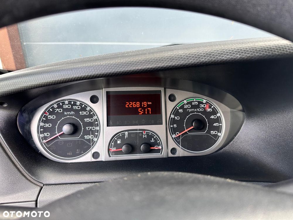 Iveco Daily 3.0 L2H2 - 12