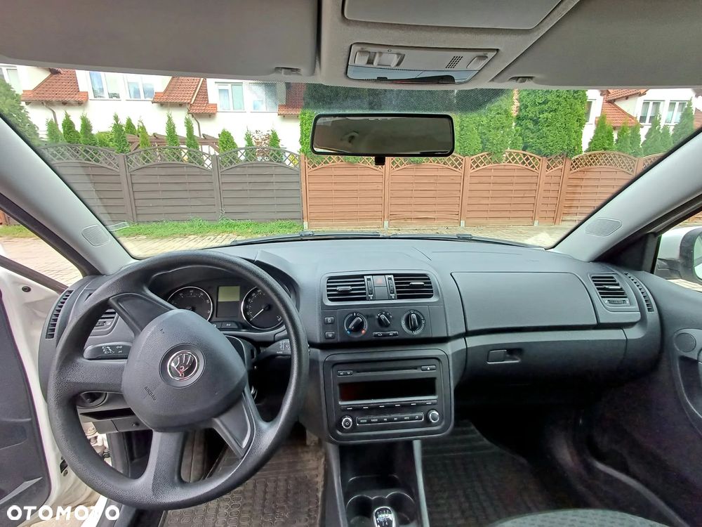 Skoda Fabia 1.4 16V Scout - 13