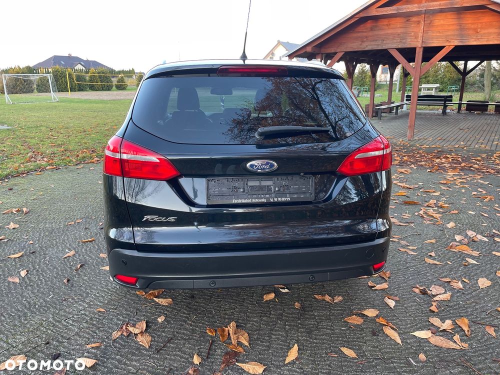 Ford Focus SW ver-turnier-1-5-ecoblue-start--stopp--system-titanium - 5