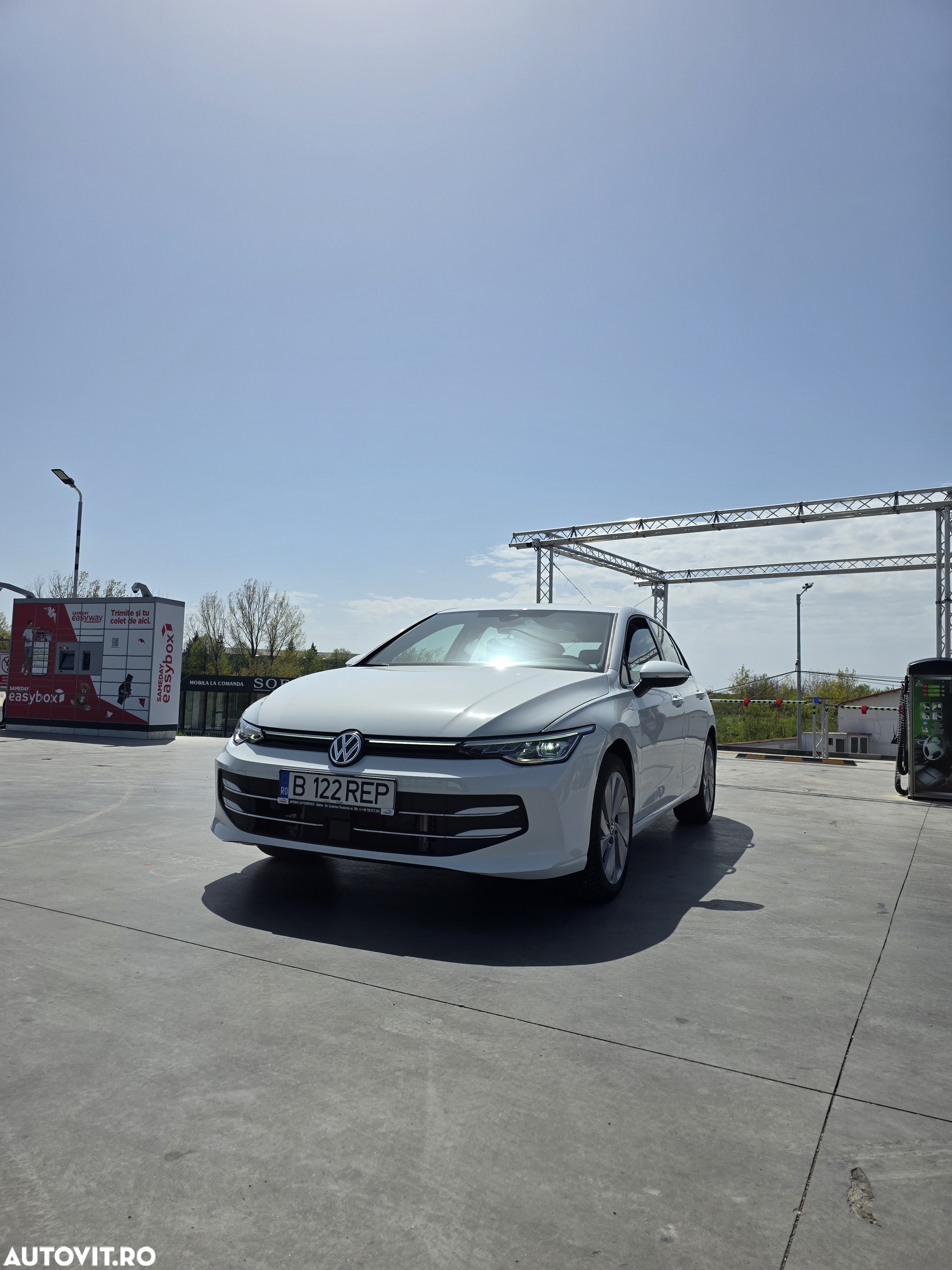Volkswagen Golf - 10