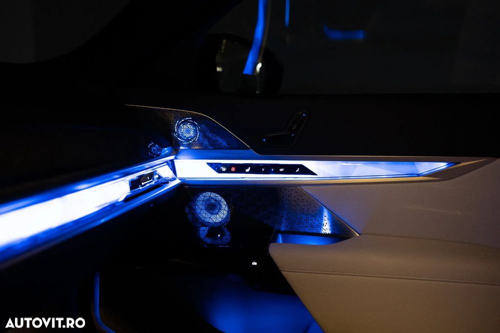 BMW Seria 7 - 16