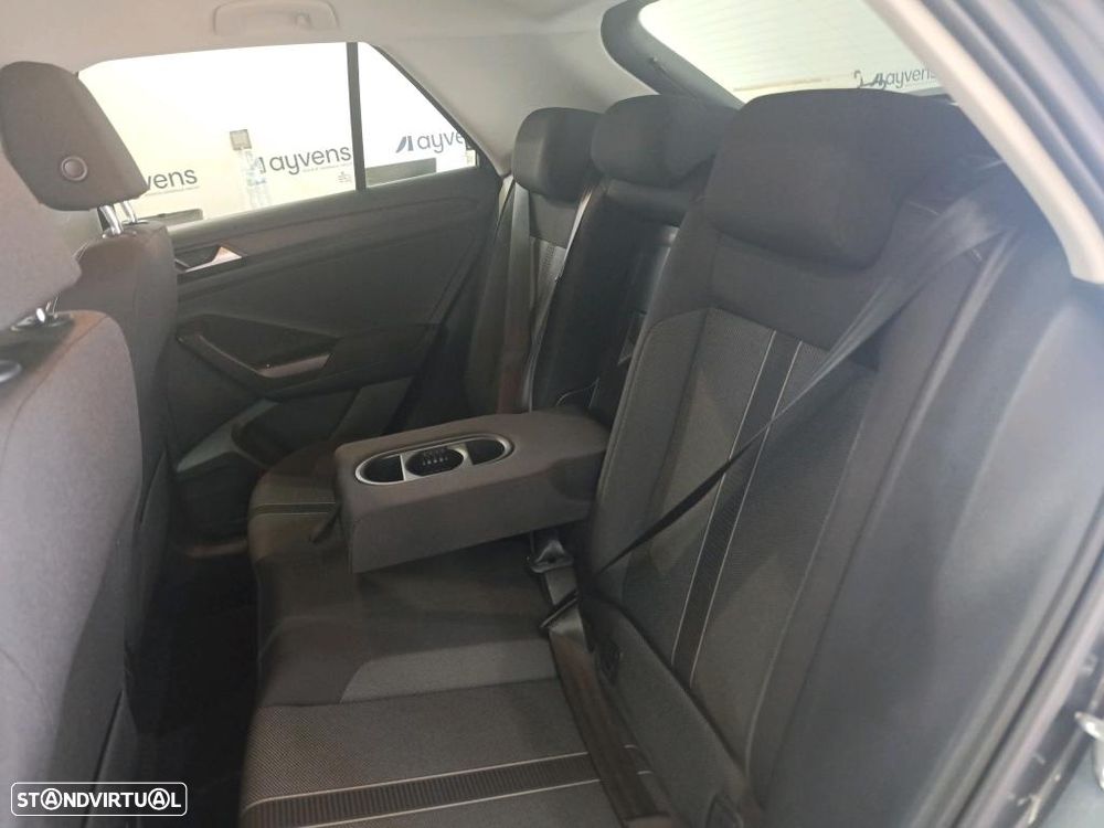 VW T-Roc 1.0 TSI Urban - 9