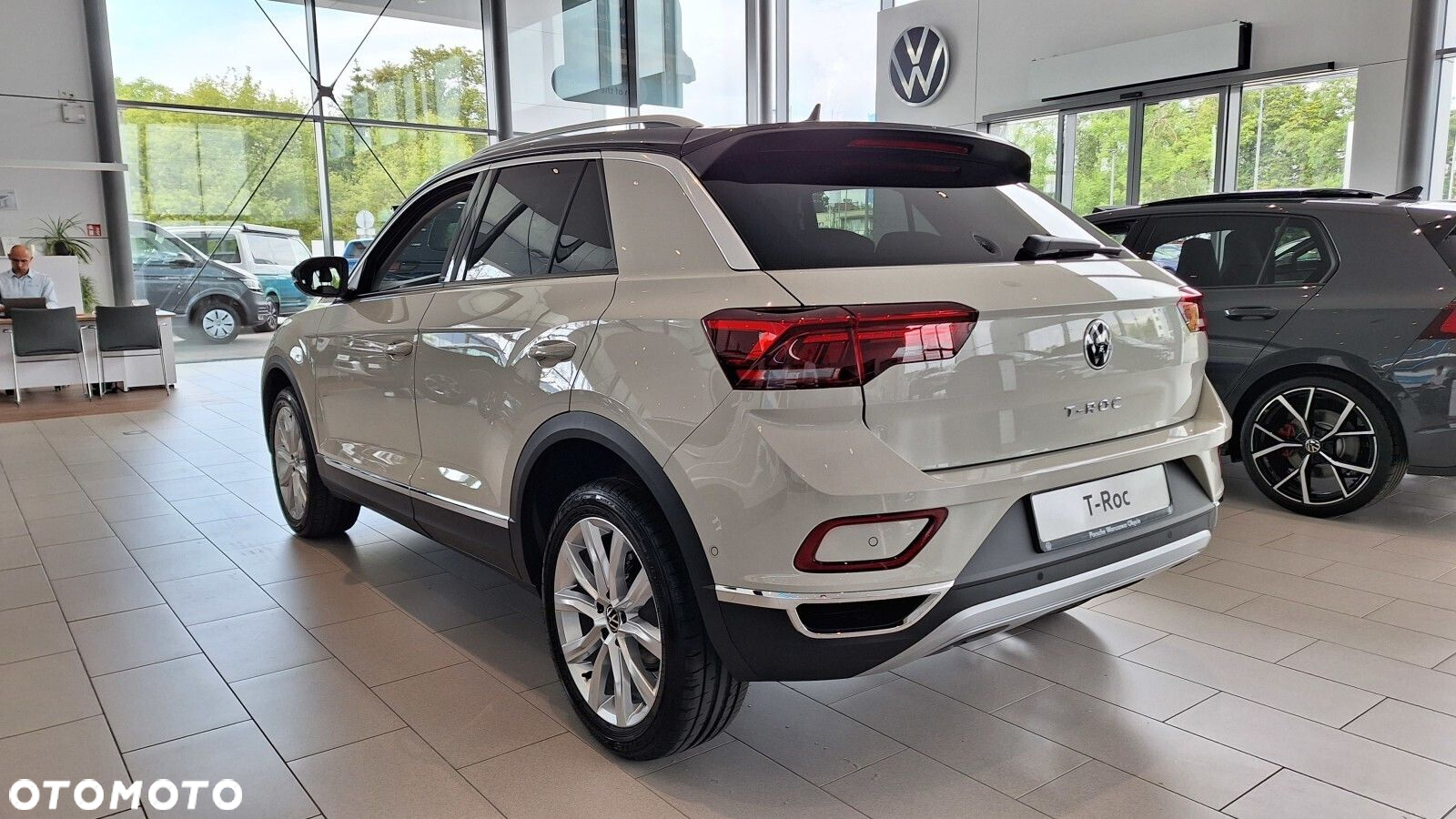 Volkswagen T-Roc - 6