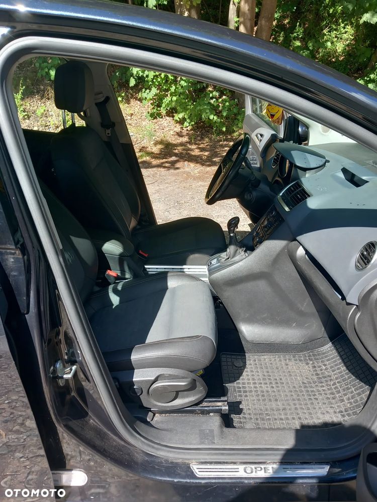 Opel Meriva 1.7 CDTI Cosmo - 11