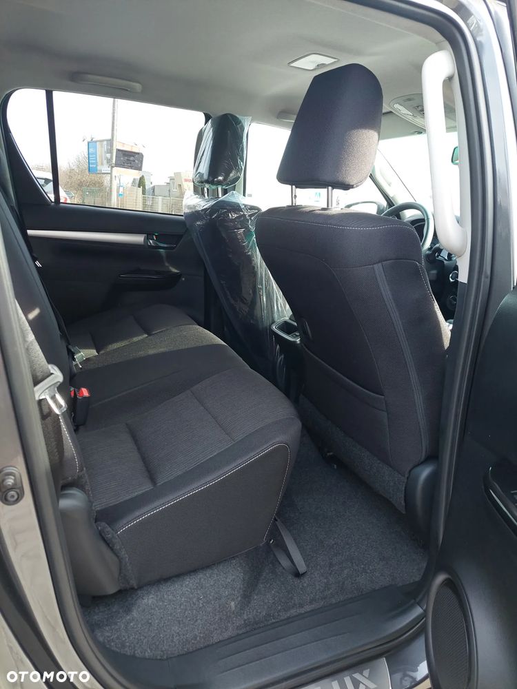 Toyota Hilux 2.8 D-4D mHEV Double Cab Executive 4x4 - 14