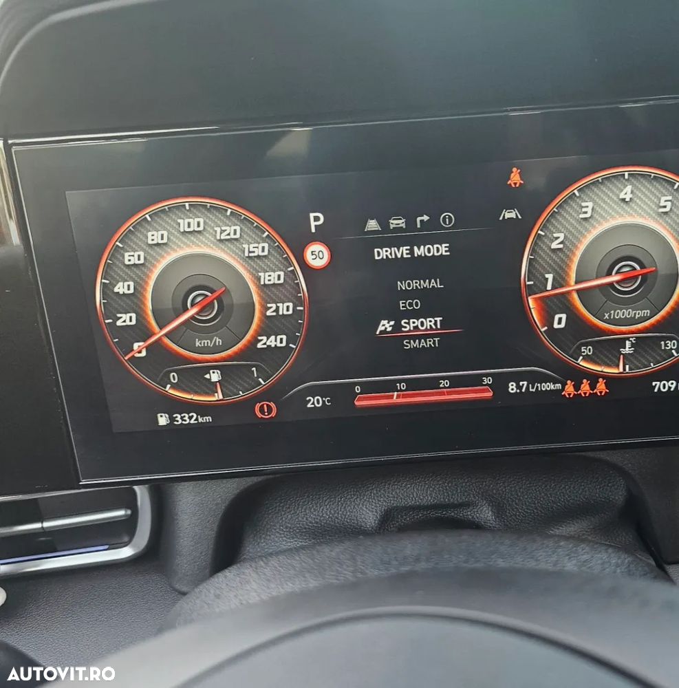 Hyundai Elantra 1.6 l 123 CP CVT Exclusive Navi - 24