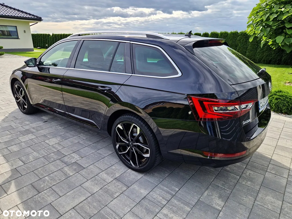Skoda Superb Combi 2.0 TDI DSG Premium Edition - 6