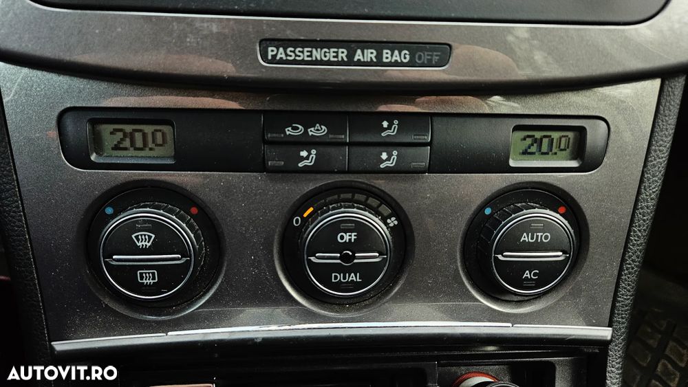 Volkswagen Passat Variant 1.9 TDI DPF BlueMotion - 21