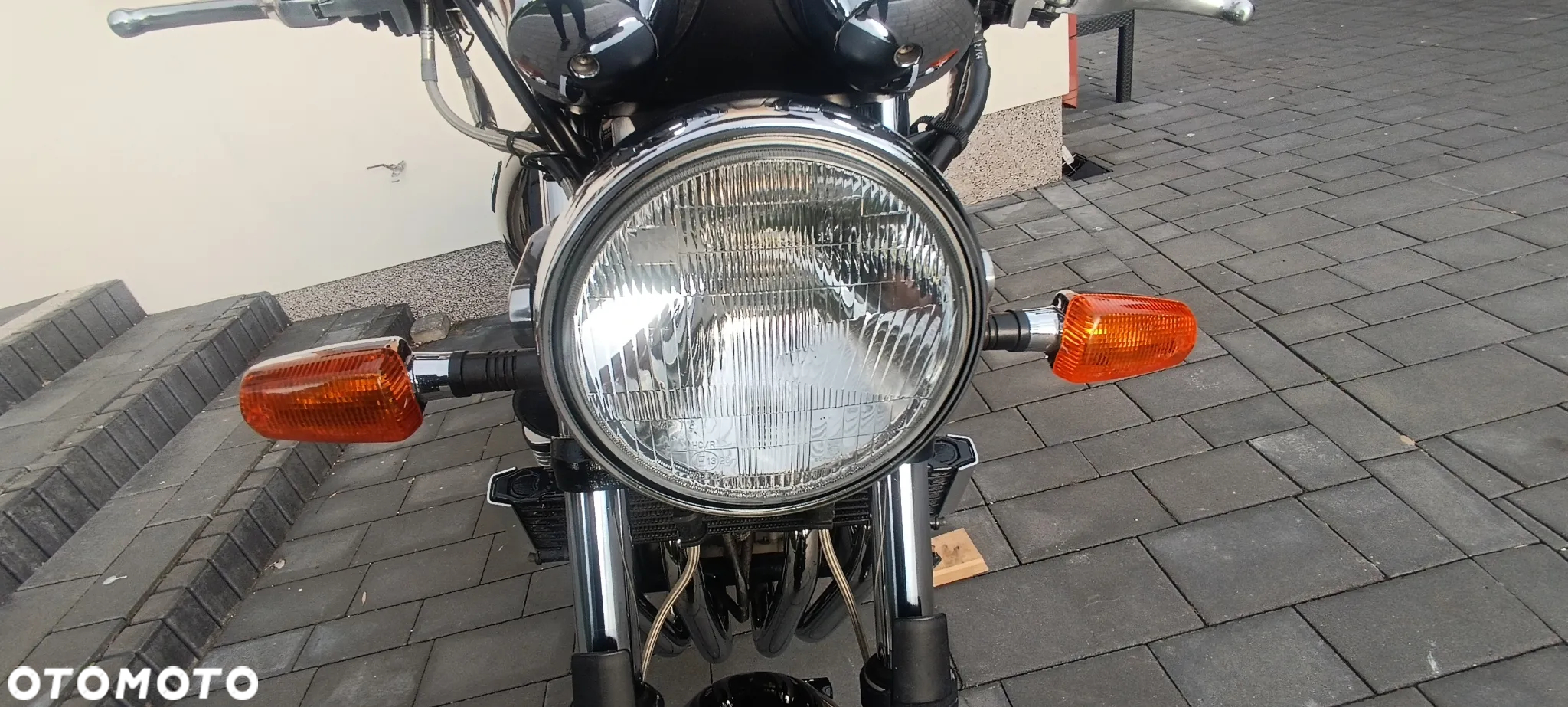 Yamaha XJR - 14