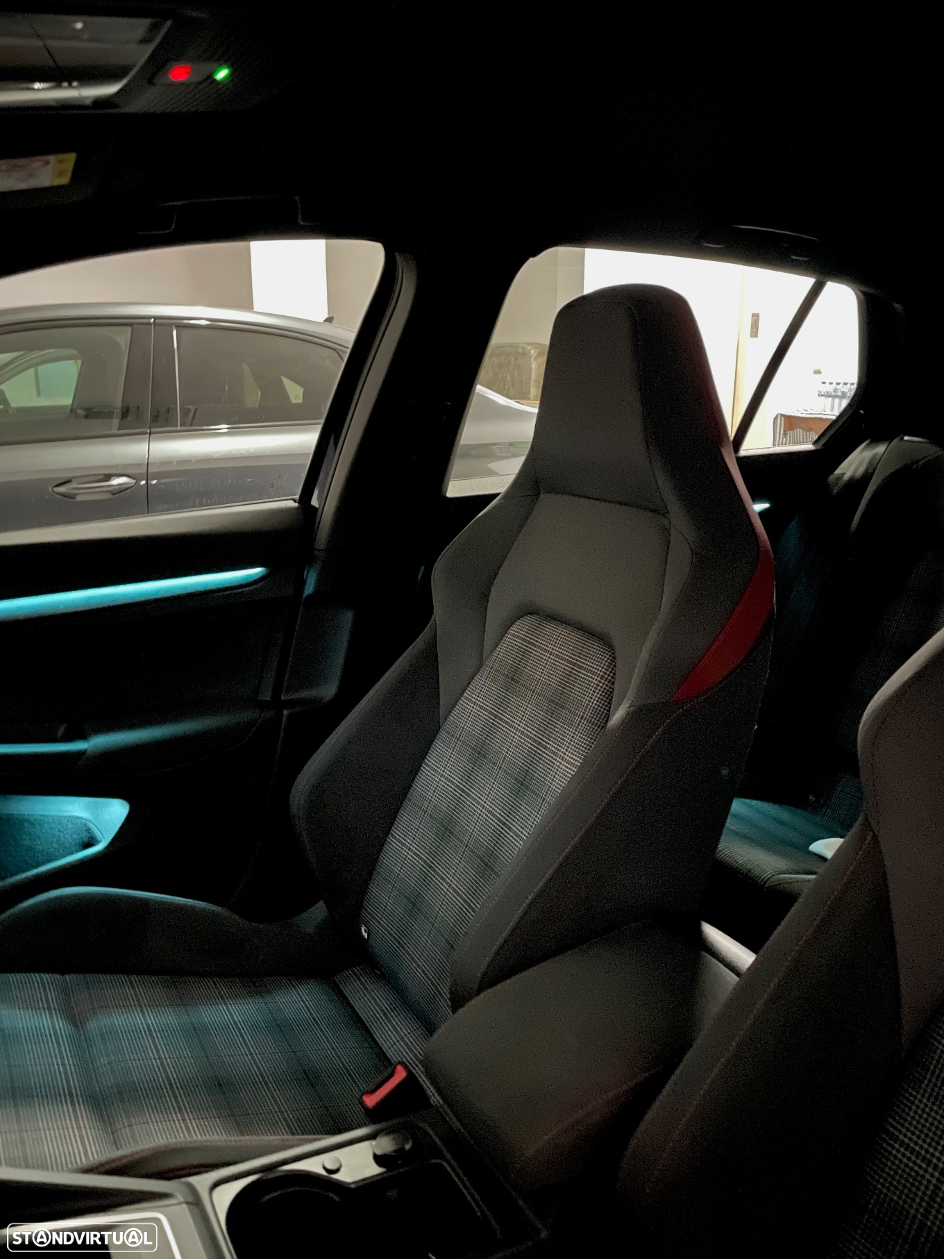 VW Golf 2.0 TSI OPF DSG GTI - 9