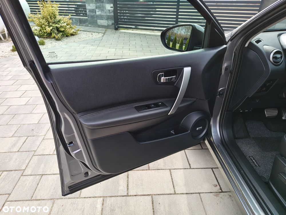 Nissan Qashqai 2.0 4 x 4 CVT 360 - 15