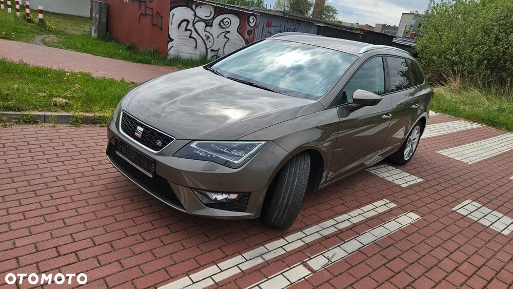 Seat Leon 2.0 TDI DPF Ecomotive DSG FR - 2