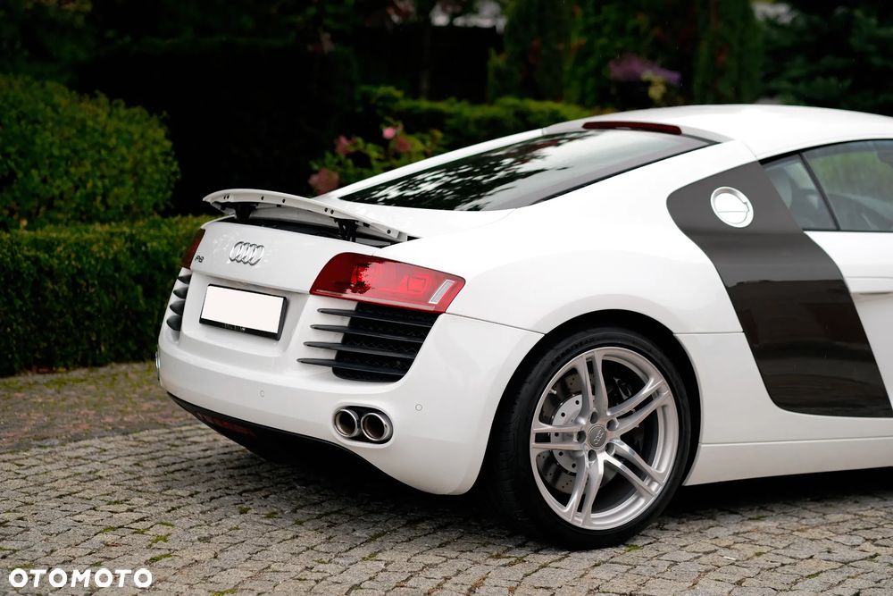 Audi R8 Coupé 4.2 Quattro R tronic - 10