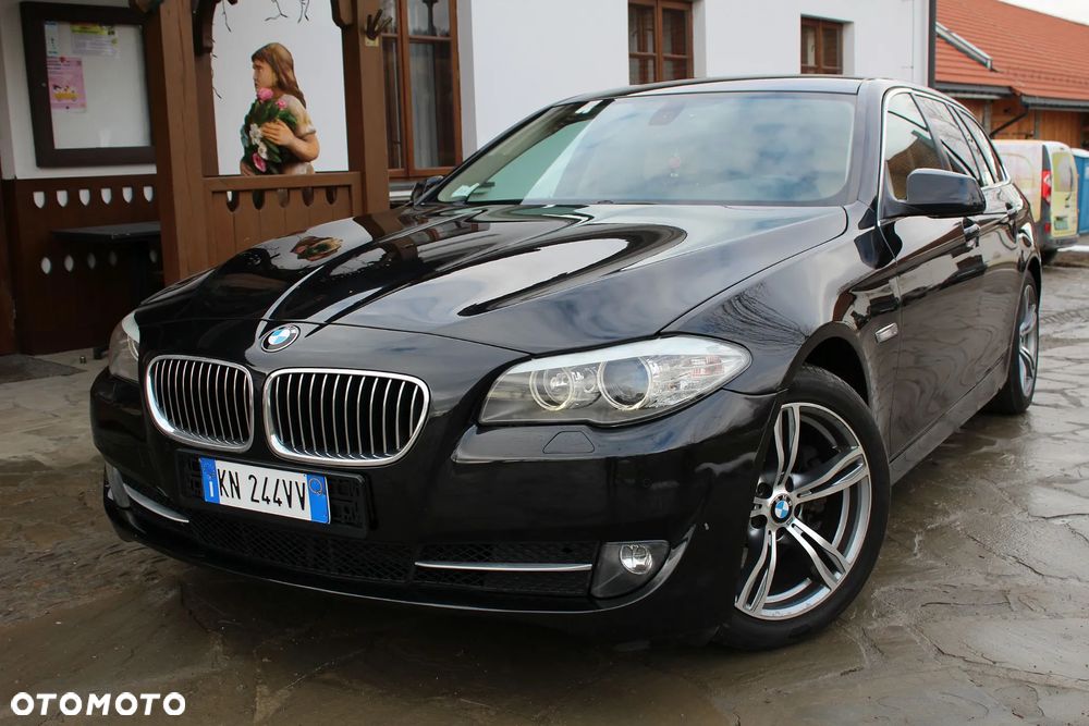 BMW Seria 5 520d Sport-Aut - 1