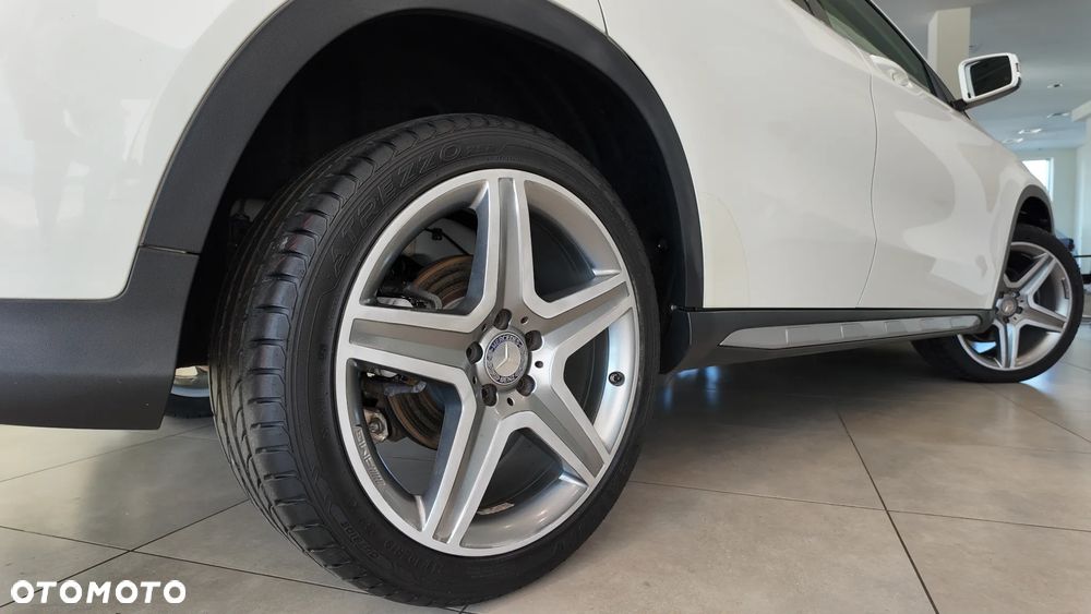 Mercedes-Benz GLA 250 4-Matic - 10