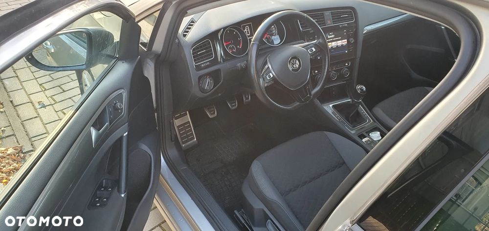 Volkswagen Golf VII 1.6 TDI BMT Comfortline - 8