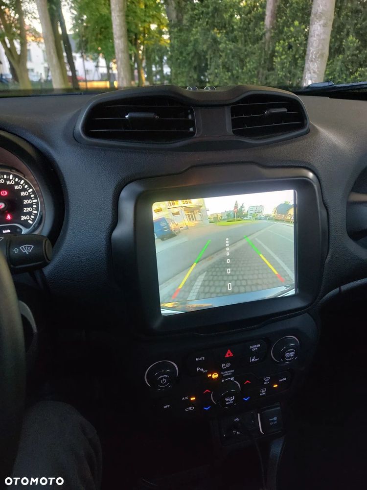 Jeep Renegade 1.5 GSE T4 48V e-Hybrid Automatik Longitude - 22