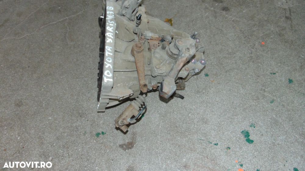 Cutie viteze manuala 5+1 Toyota Yaris 1.3 benzina an 2007 - 5