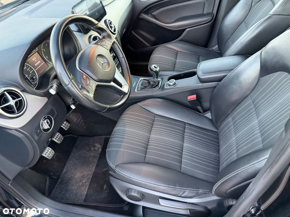 Mercedes-Benz B-Class 2012 photo 4