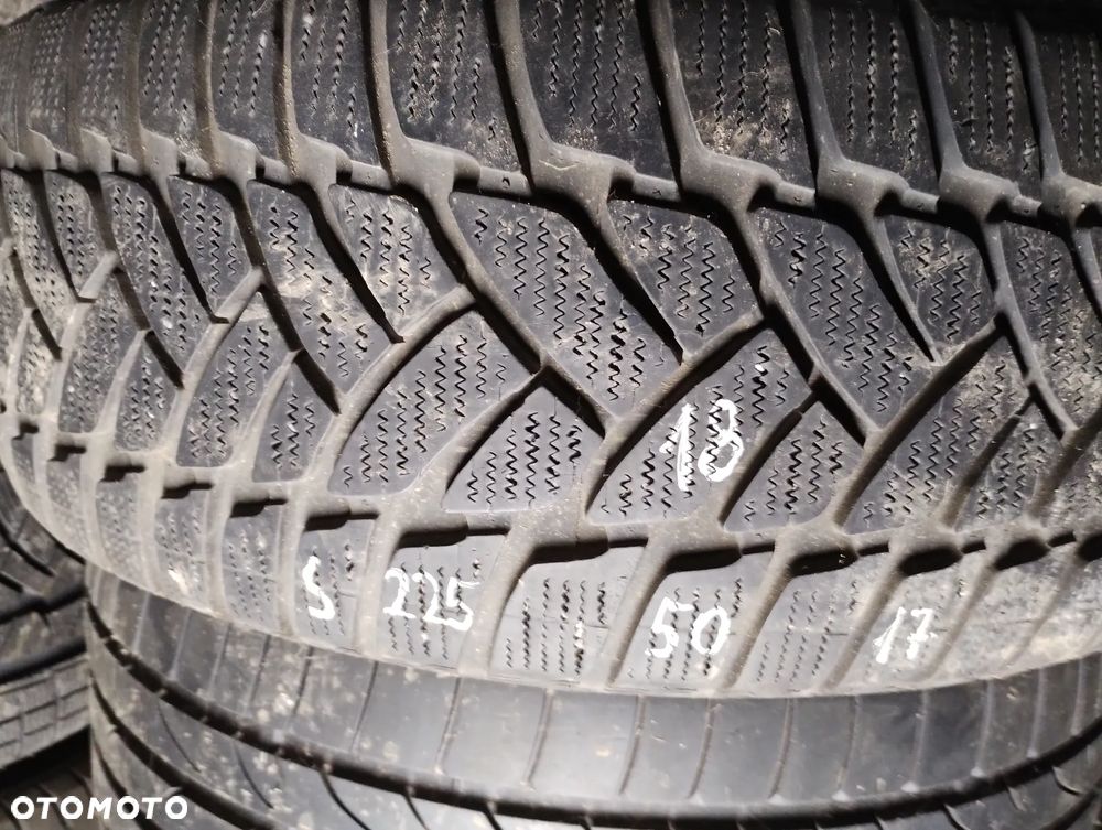 Dunlop 225/50/17 nr 18 - 1