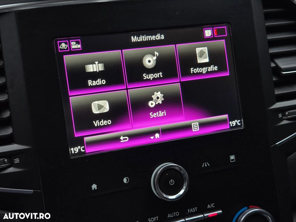 Renault Megane TCe 140 GPF EDC BUSINESS EDITION - 28