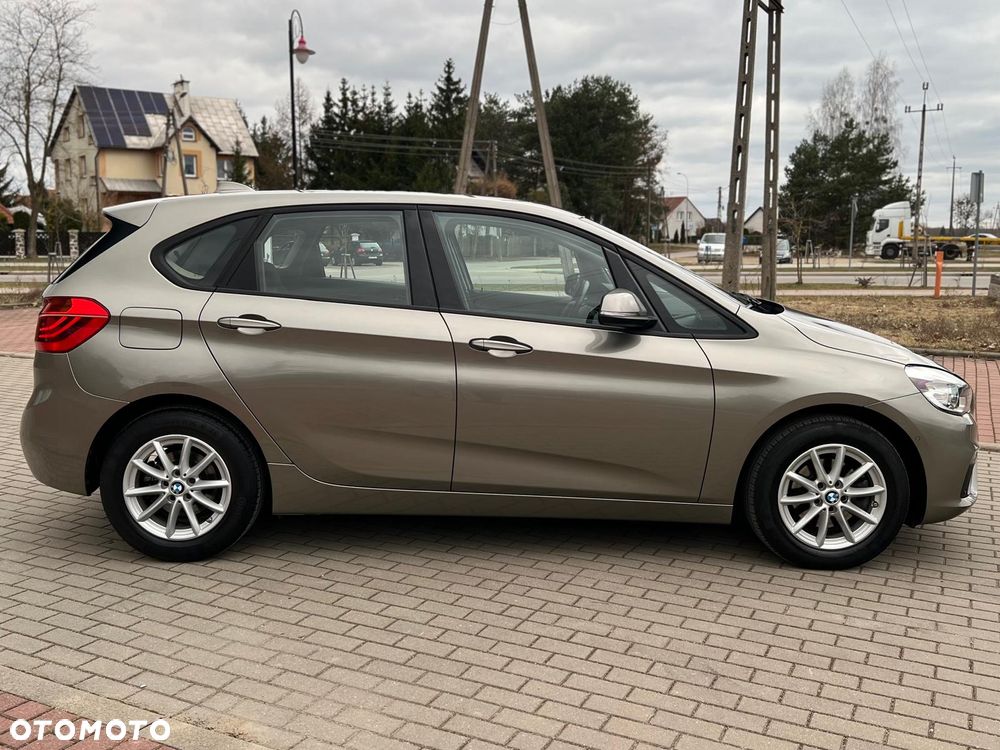 BMW Seria 2 218d Sport-Aut Sport Line - 7