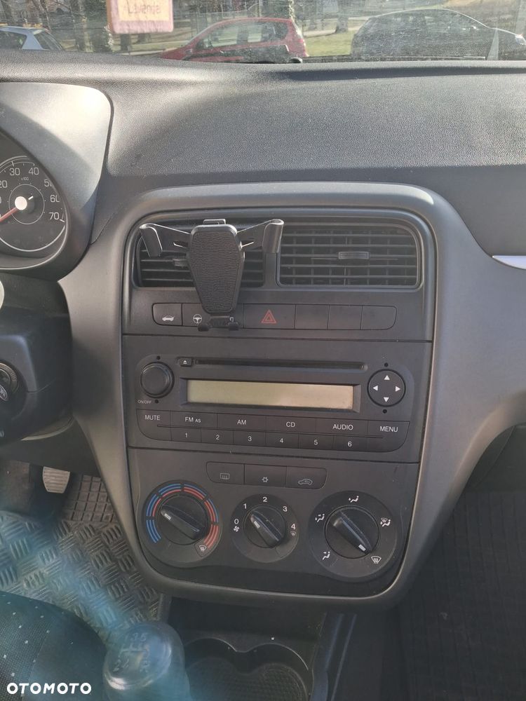 Fiat Grande Punto - 6