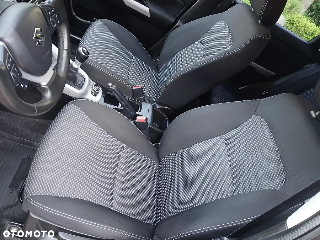 Suzuki Vitara 1.6 DDiS (4x4) Allgrip Comfort+ - 12