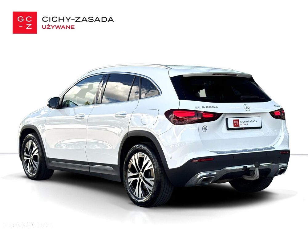 Mercedes-Benz GLA 220 d 4-Matic 8G-DCT - 7