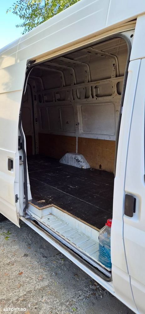 Ford Transit - 9