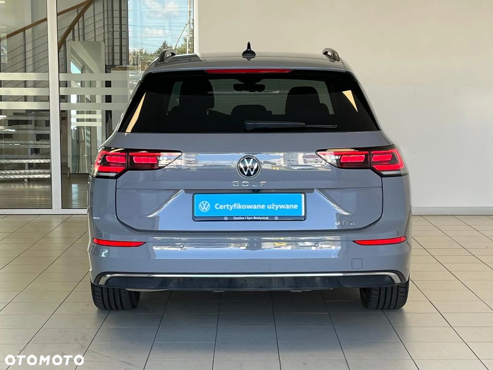 Volkswagen Golf - 4
