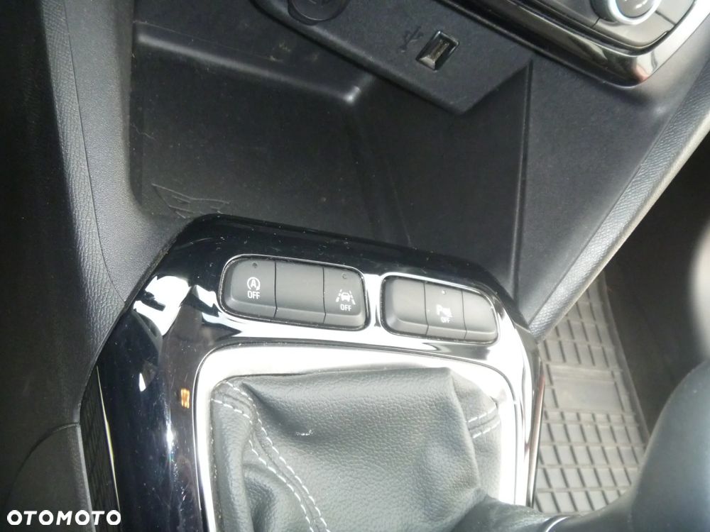 Opel Corsa 1.2 Edition S&S - 32