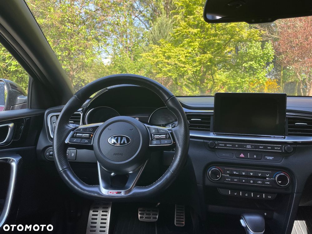 Kia ProCeed - 12