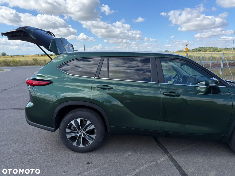 Toyota Highlander 2.5 Hybrid Comfort - 4